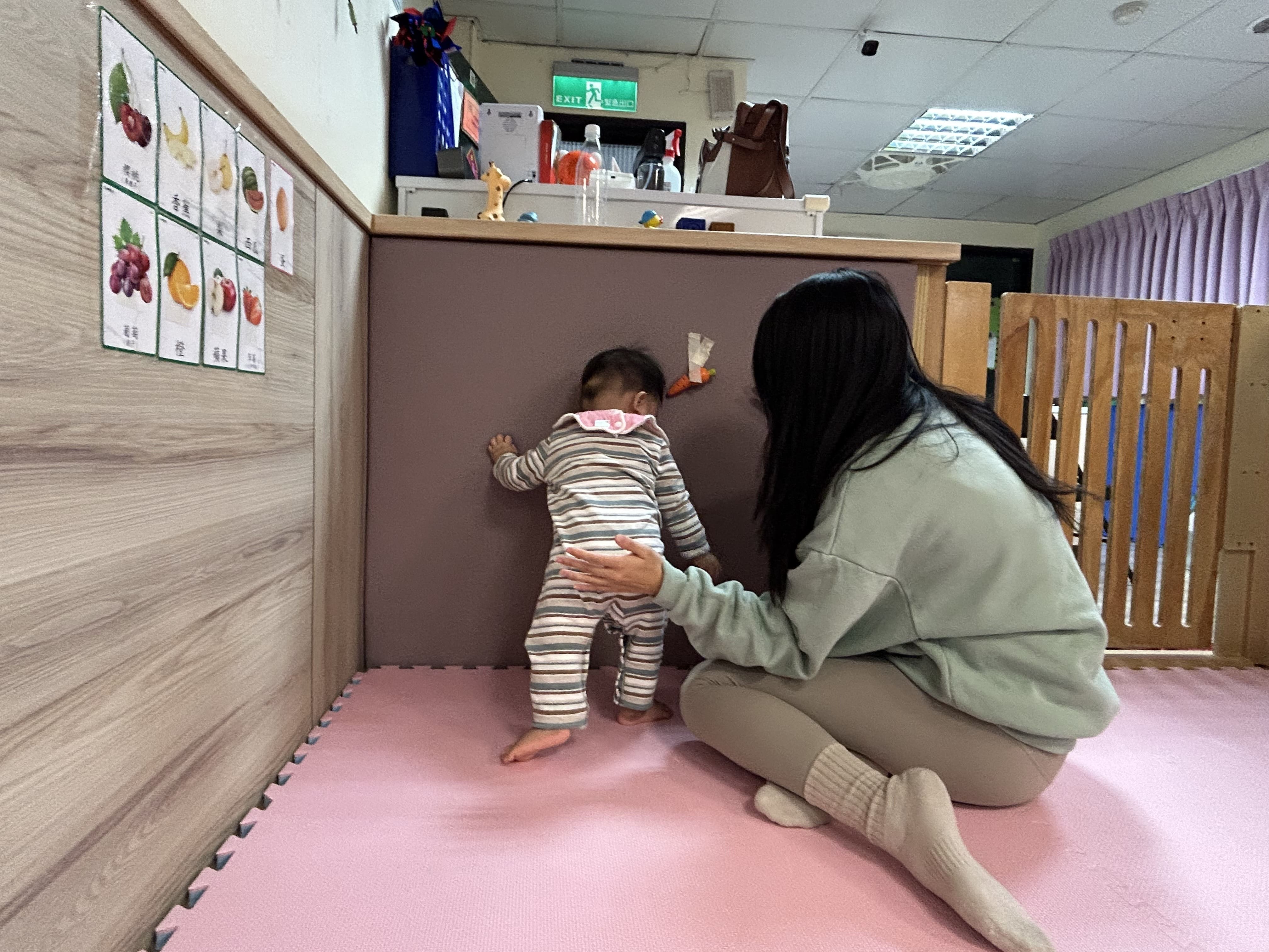 孩子別怕，我們在你身後