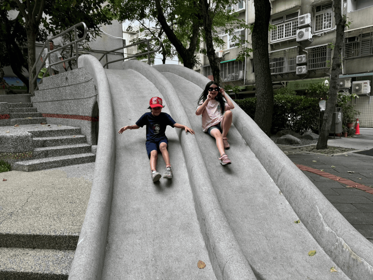 到新家公園附近玩