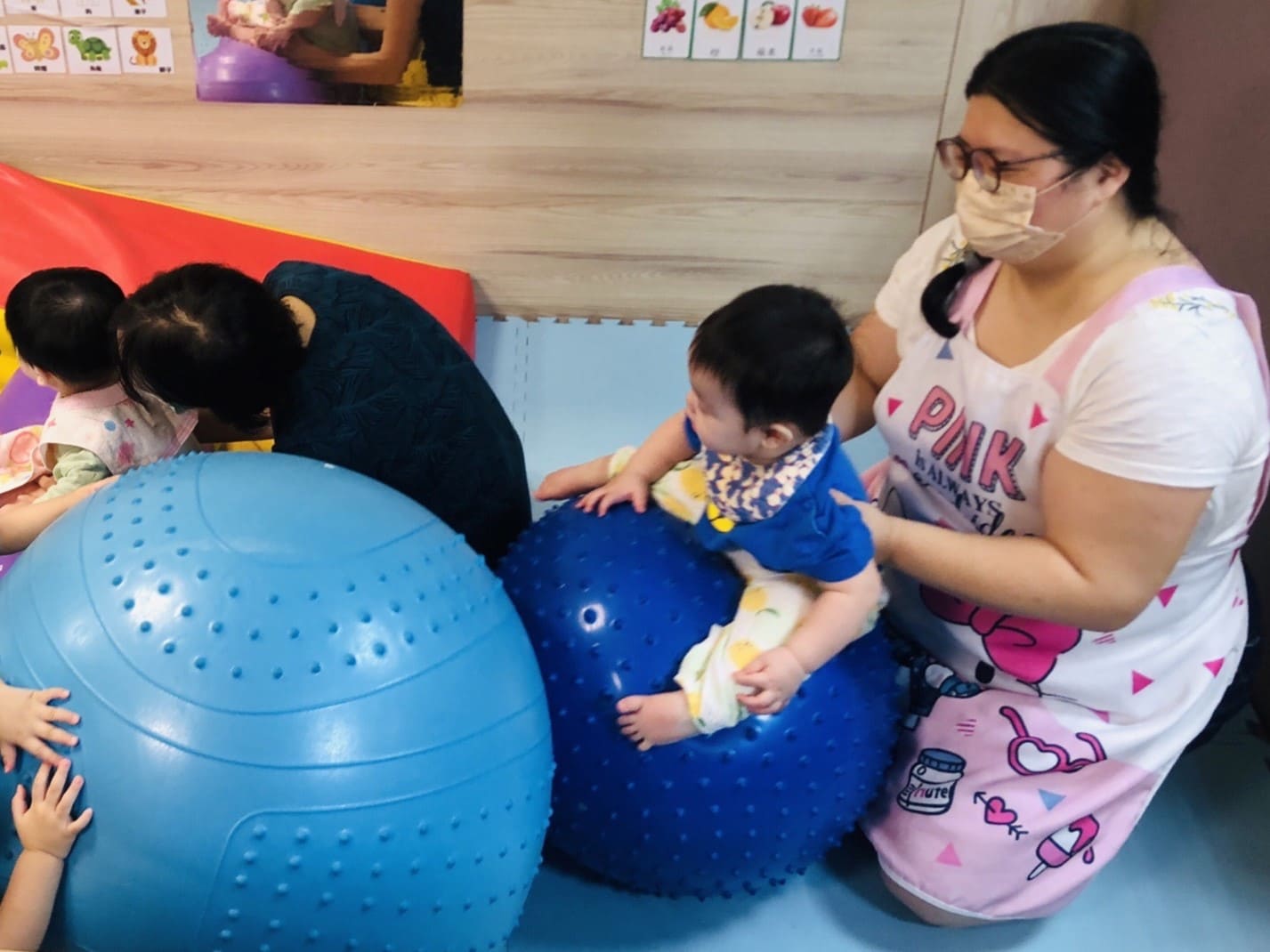 犧牲假期自願陪伴孩子的妳