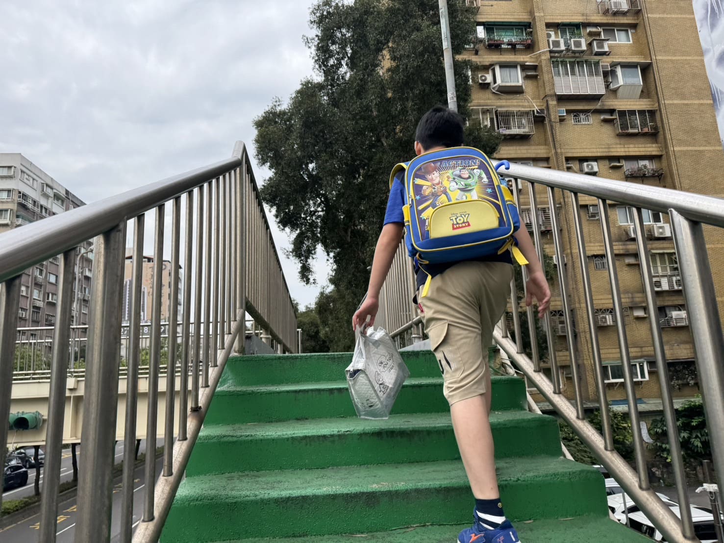 新家新環境新學校上課